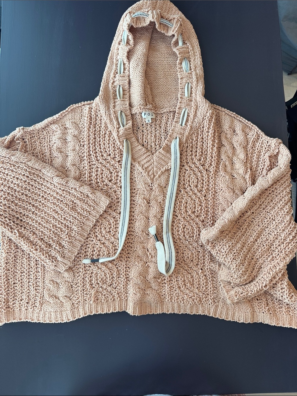 POL beige, cableknit, hooded cropped sweater size small